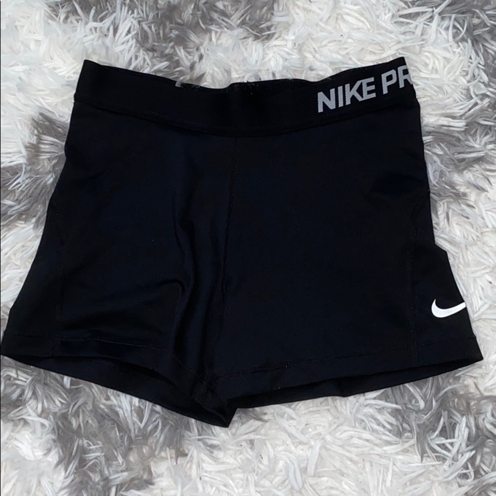 Nike pro black shorts